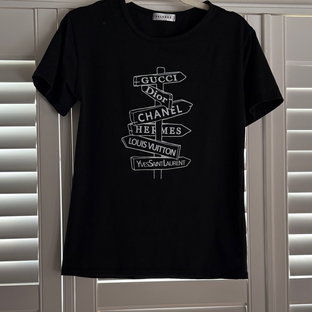 Black Short Sleeve Graphic Tee with Designer Signpost Print